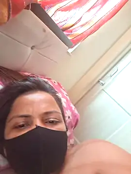 צ'אט XXX בשידור חי של shabm20