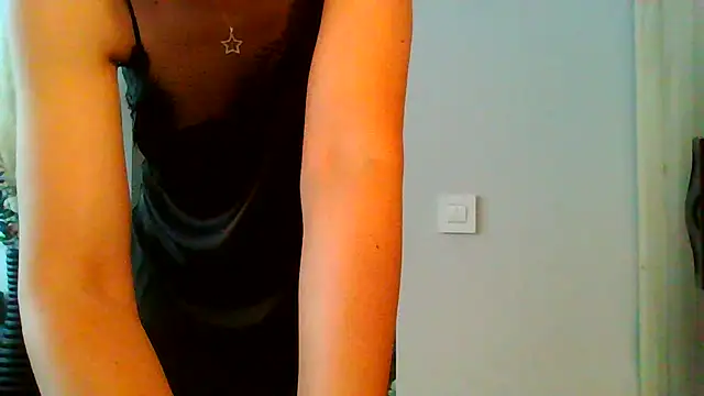 Ms-Lust1-'s Live XXX Chat
