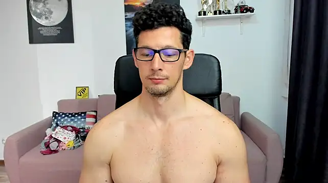 BrutusK08 Live XXX-Chat