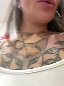 הופעת וובקאם של SaintSquirt