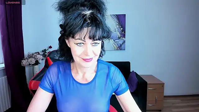 Silvia_Wallec Chat XXX in diretta