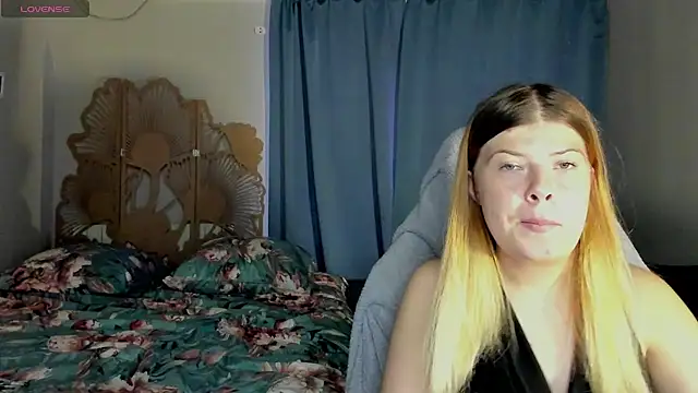 Stefania-sweet Chat XXX in diretta