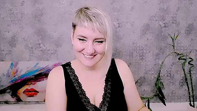 Djullia's Live XXX Chat