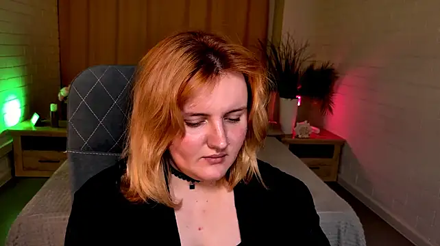 KathyBriggs Adlı Modelin Canlı XXX Sohbeti
