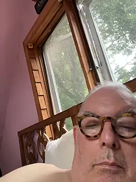 CharlieWeaver22 XXX чат на живо