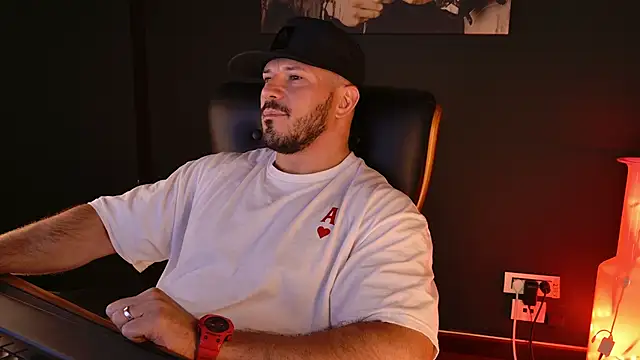 AngeloEric live XXX chat