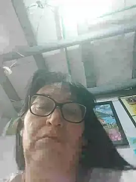 clarita_01 在線直播表演