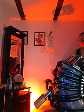 MistressSlut1: απευθείας συνομιλία ΧΧΧ
