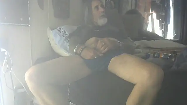 Chatroom XXX en direct de crassanova
