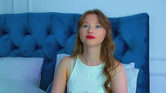 KeiraAsti's Live XXX Chat