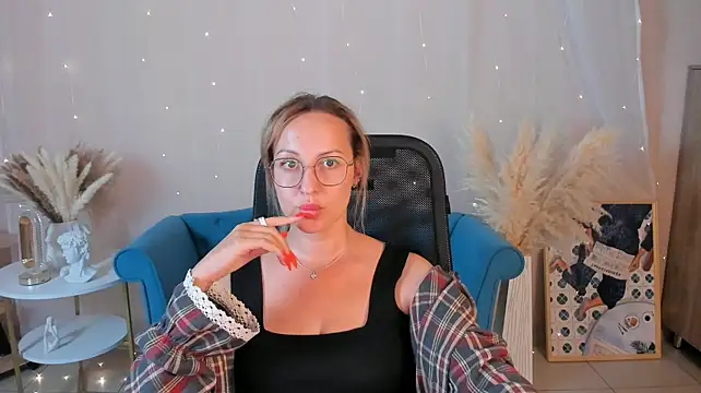 Charlotte_Hudson's Live XXX Chat