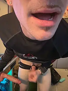 Twist_N_Tease's Live XXX Chat