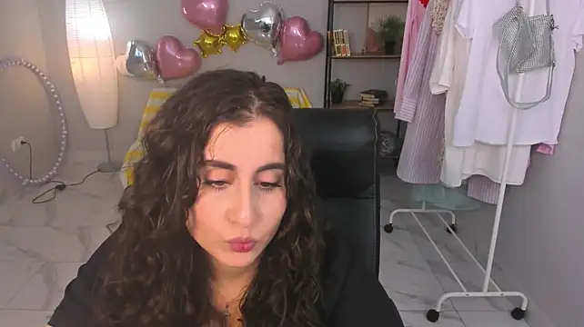 Natalia_Hart 现场XXX聊天
