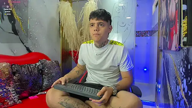 leonel_bigcum Webcam Show