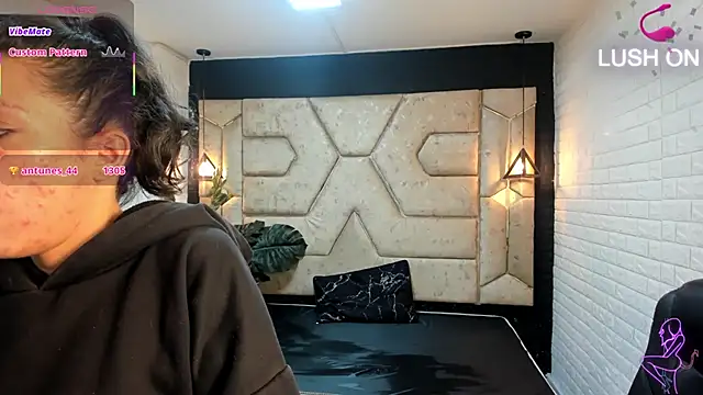 Julieta_Slav3 Chat XXX in diretta