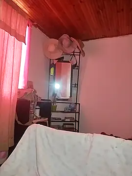 Chat +18 de KATYGONZALEZ ao vivo