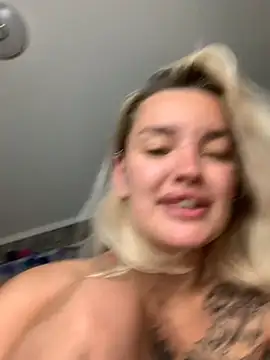 Sextazyn Live XXX chat