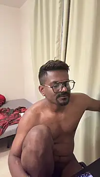bhagihero's Live XXX Chat