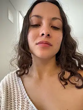 צ'אט XXX בשידור חי של Megan_Rodrigo