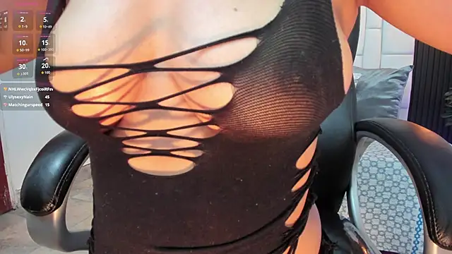 Chat XXX en directo de Selene-Diior