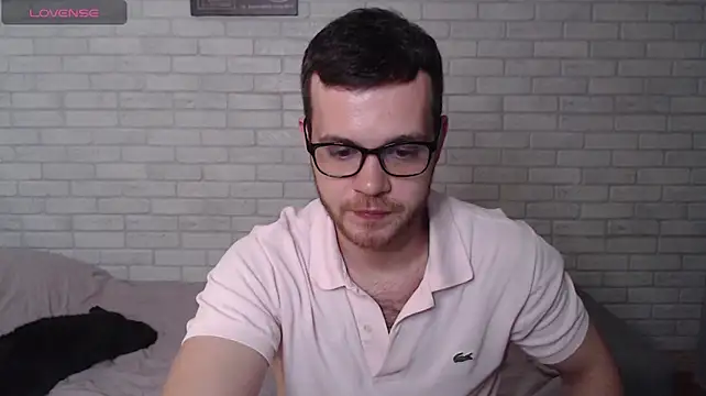 Alexxx_horny 网络视讯表演
