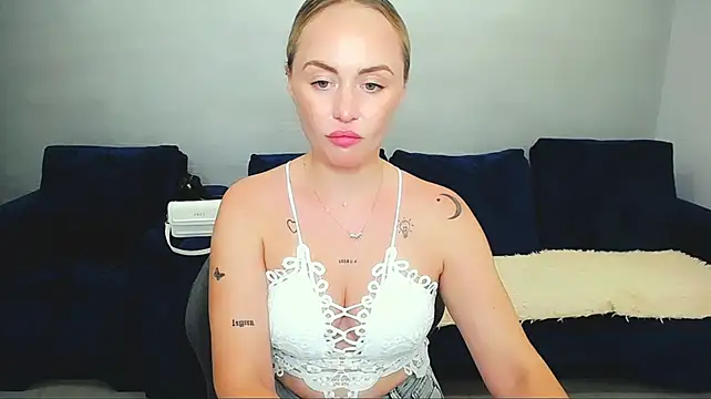 LiluMoon__ Chat XXX live