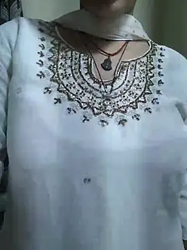 Cute_Kavya7 লাইভ XXX চ্যাট