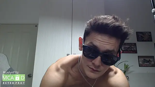 Czat XXX na żywo – Rustynf1tz_