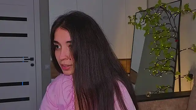 MollyGilberg Adlı Modelin Canlı XXX Sohbeti