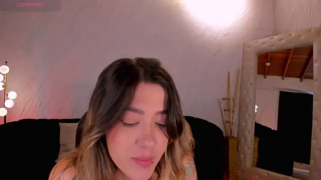 EveBensonX Chat XXX live