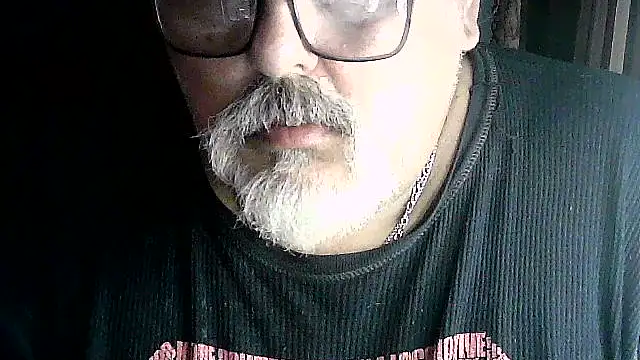 XXX chat uživo modela cashot58