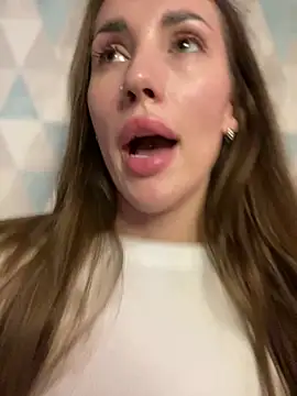 MelaniePavola- Chat XXX live