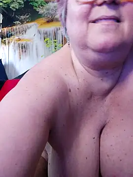 QueenPammy1 Live XXX-Chat
