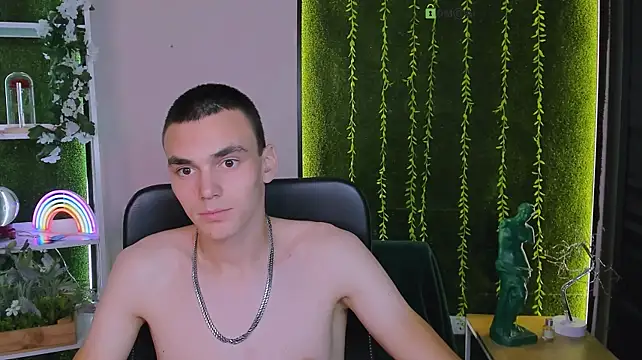 XXX chat uživo modela dark_riders