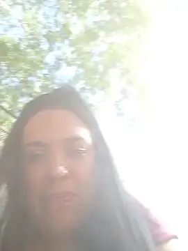 XXX chat uživo modela candelita22