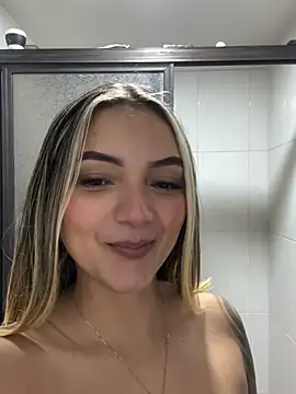 Chat +18 de LucyRosse ao vivo