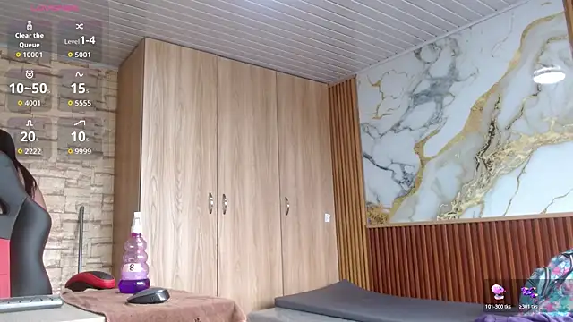 monick_hot: онлайн-секс-чат