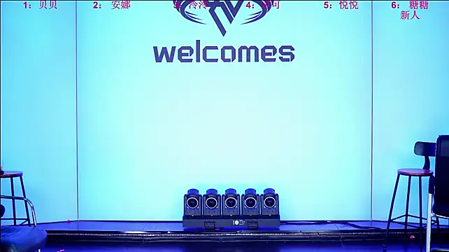 Bri-001's Live XXX Chat