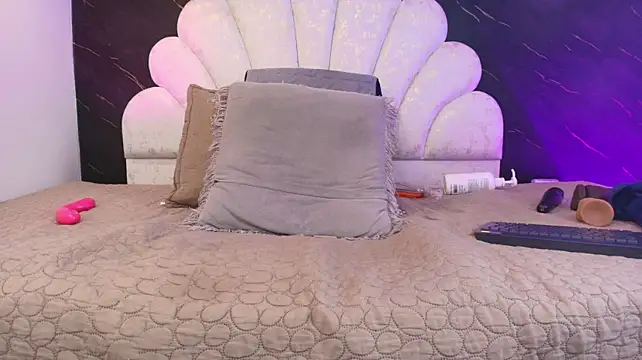 Chat +18 de _MiaBrown_ ao vivo