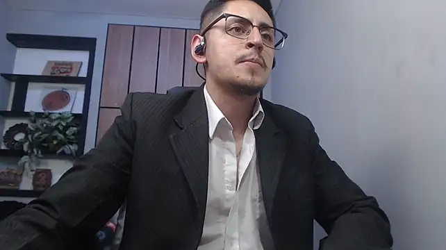 kevin_23_'s Live XXX Chat