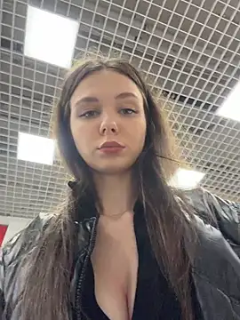 Ttixmila Chat XXX in diretta