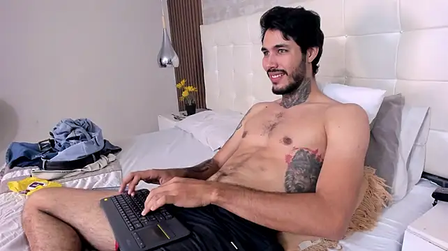 XXX chat uživo modela JacksonGreenn