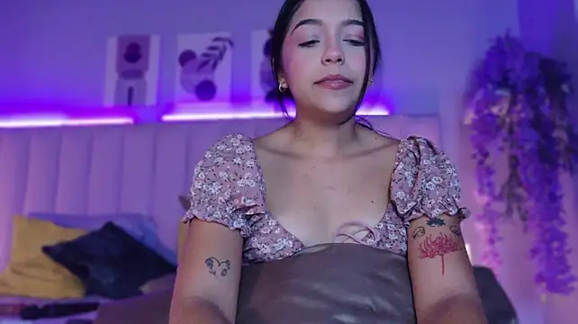 Chat XXX en directo de LunaBaxter_