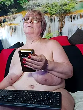 QueenPammy1 Chat XXX in diretta