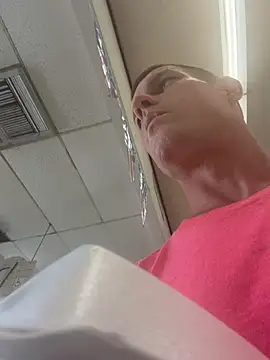 הופעת וובקאם של JockNThirsty