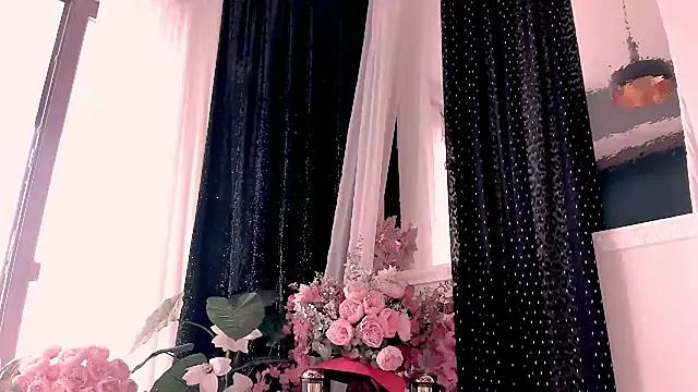 blond3bab3 élő XXX-chatje