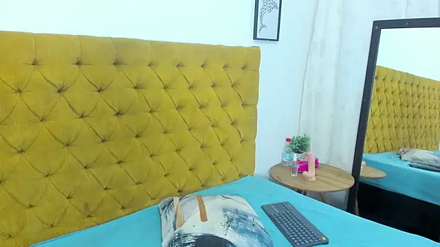 Daniela_Spencerr Adlı Modelin Canlı XXX Sohbeti