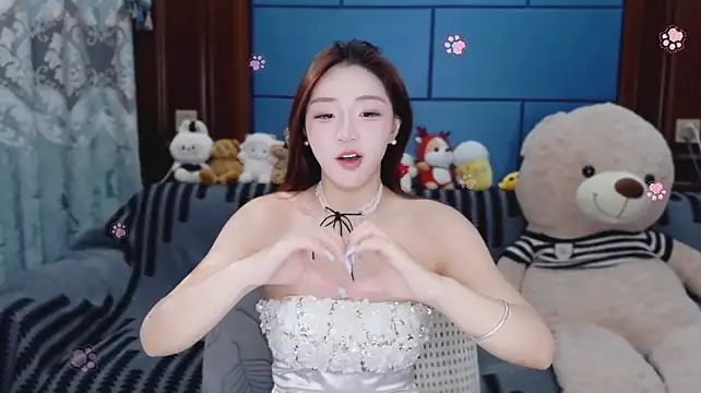 Chat XXX en directo de iio-You