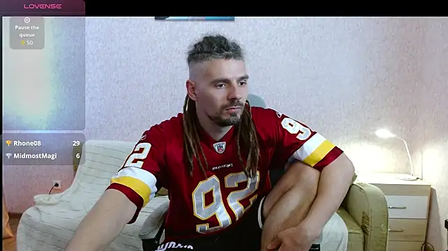 Онлайн чат XXX Aestheticguy101