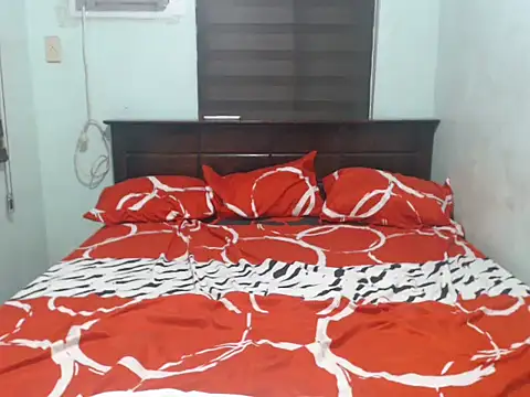 Chat +18 de Hello_Kiffy69 ao vivo